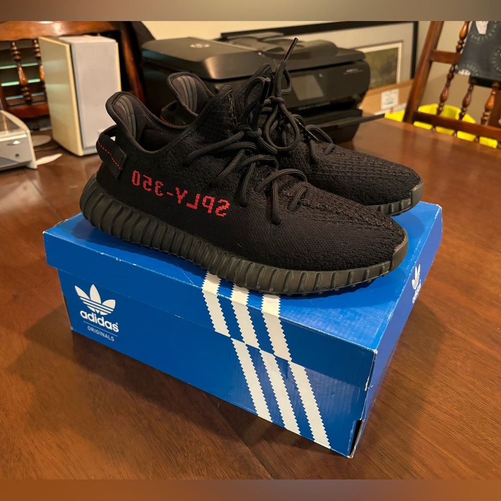adidas Yeezy Boost 350 V2 ‘Bred’